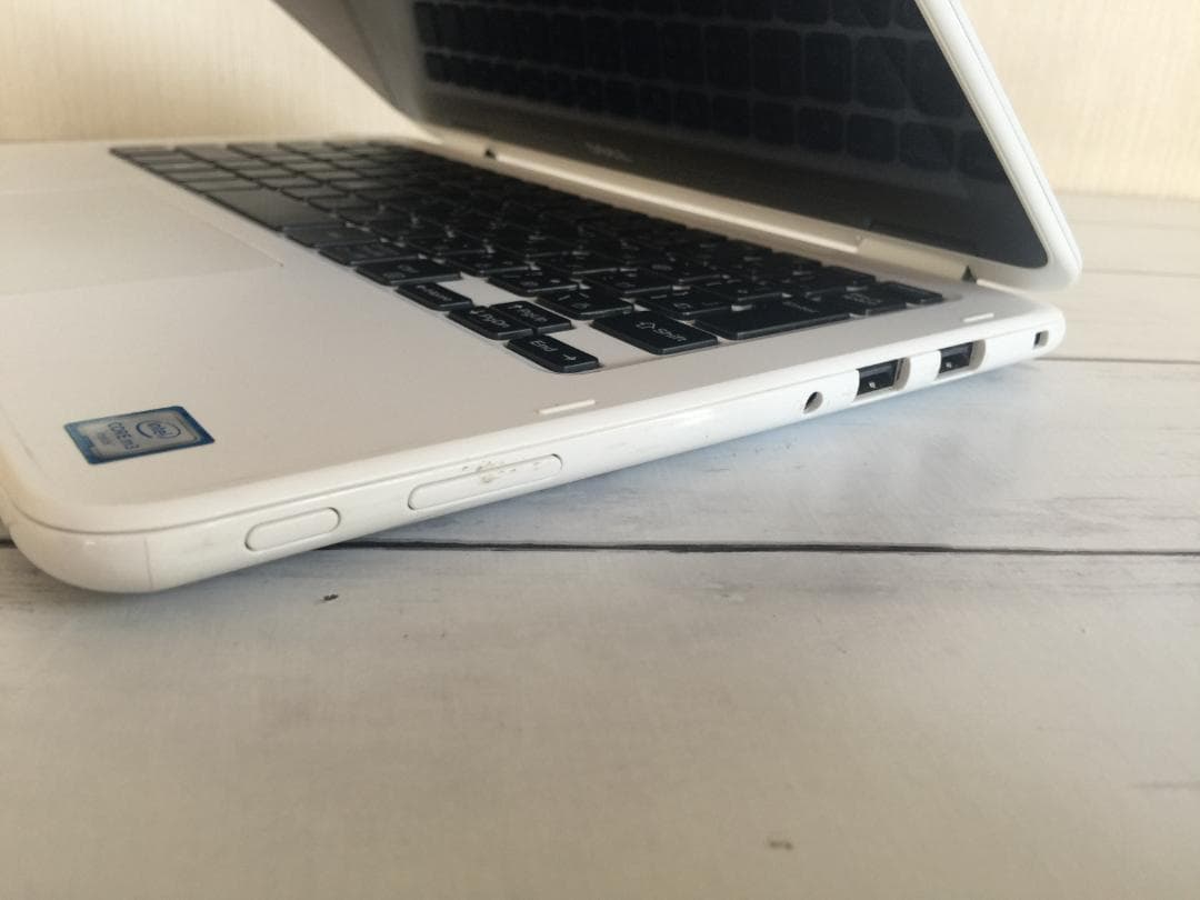 DELL INSPIRON 11 軽量・コンパクト　2in1 ノートパソコン
