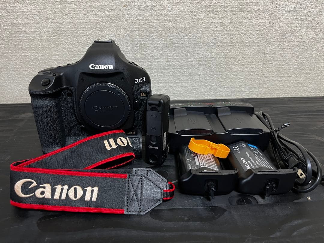 稀少　Canon EOS-1Ds Mark III トランスミッター 付！