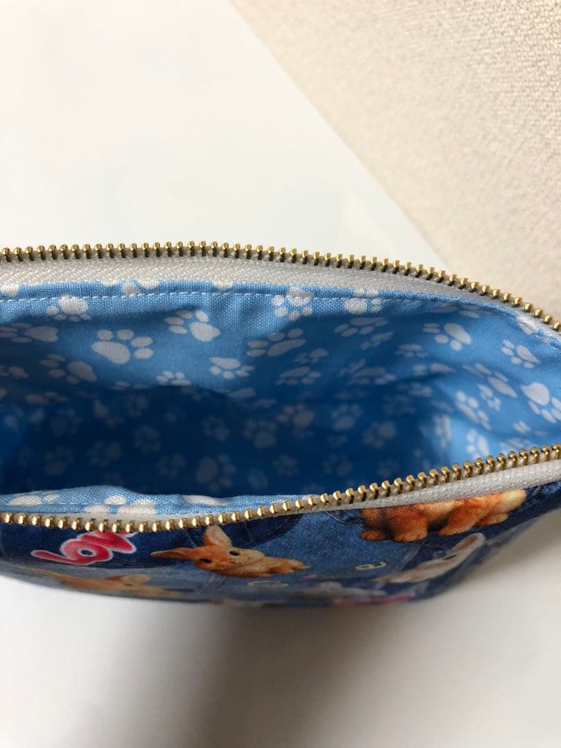 うさぎ　20cmファスナーポーチ　マチあり