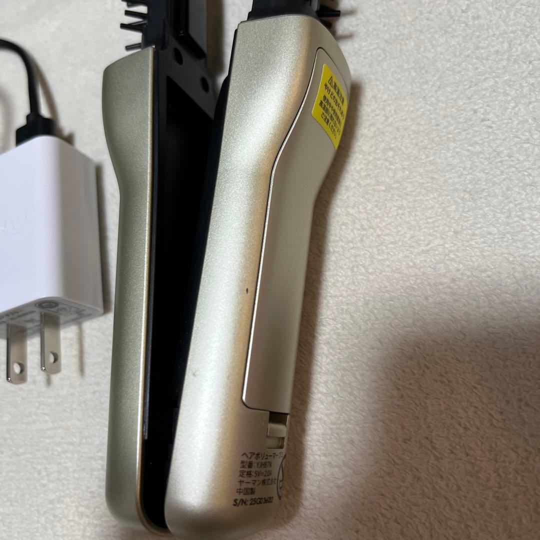 YA-MAN へアボリューマープロ　ヘアアイロン　ヘアブラシ　携帯用ミニアイロン