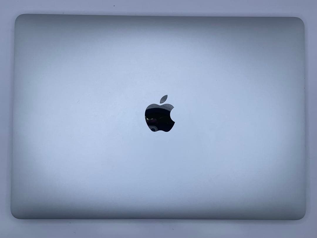 MacBook Air M1 2020 13インチ / 8GB / 512GB
