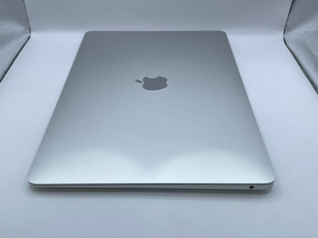 MacBook Air M1 2020 13インチ / 8GB / 512GB