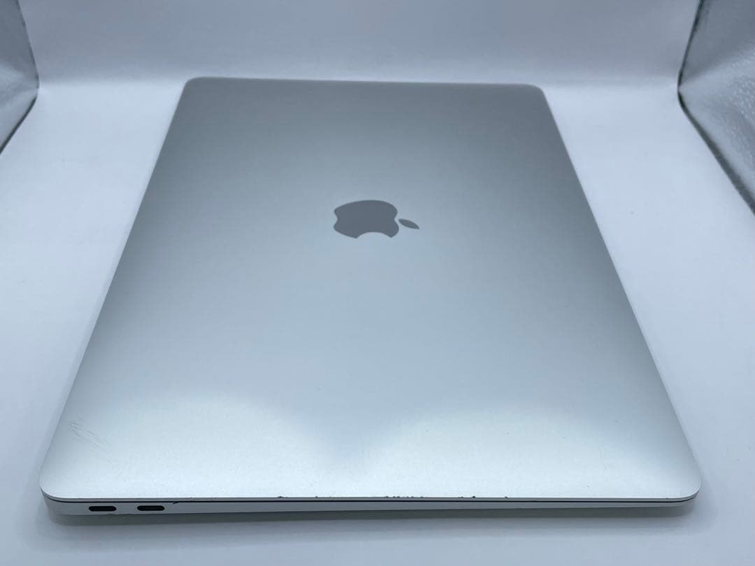 MacBook Air M1 2020 13インチ / 8GB / 512GB
