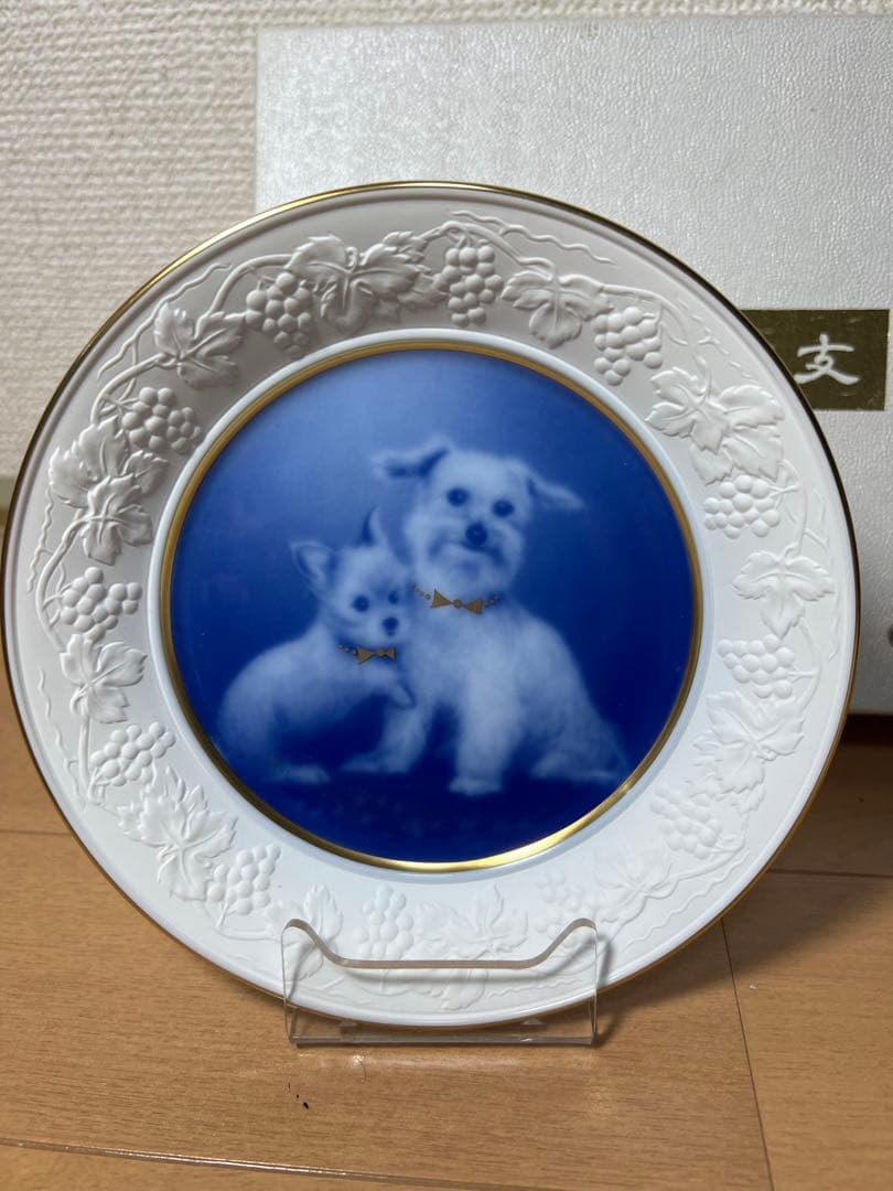 486 大倉陶園　十二支　戌　小皿　皿立て付　未使用