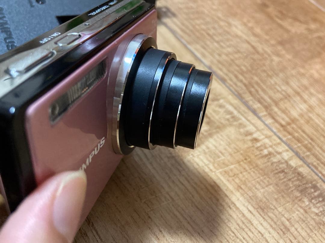 Canon IXY 430F ピンク 本体と充電器　バッテリー
