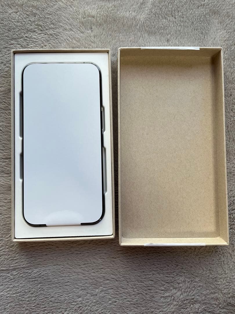 【未使用】iPhone 13 Pro / 512GBモデル　カラー：グラファイト
