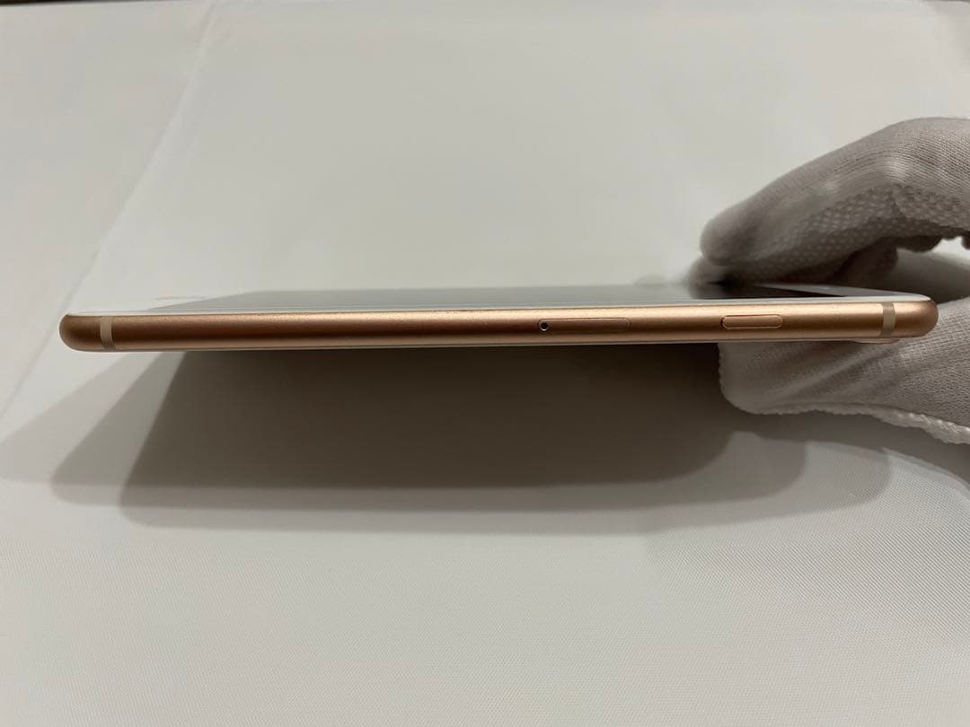 【iPhone本体】iPhone 8 Plus ゴールド SIMフリー