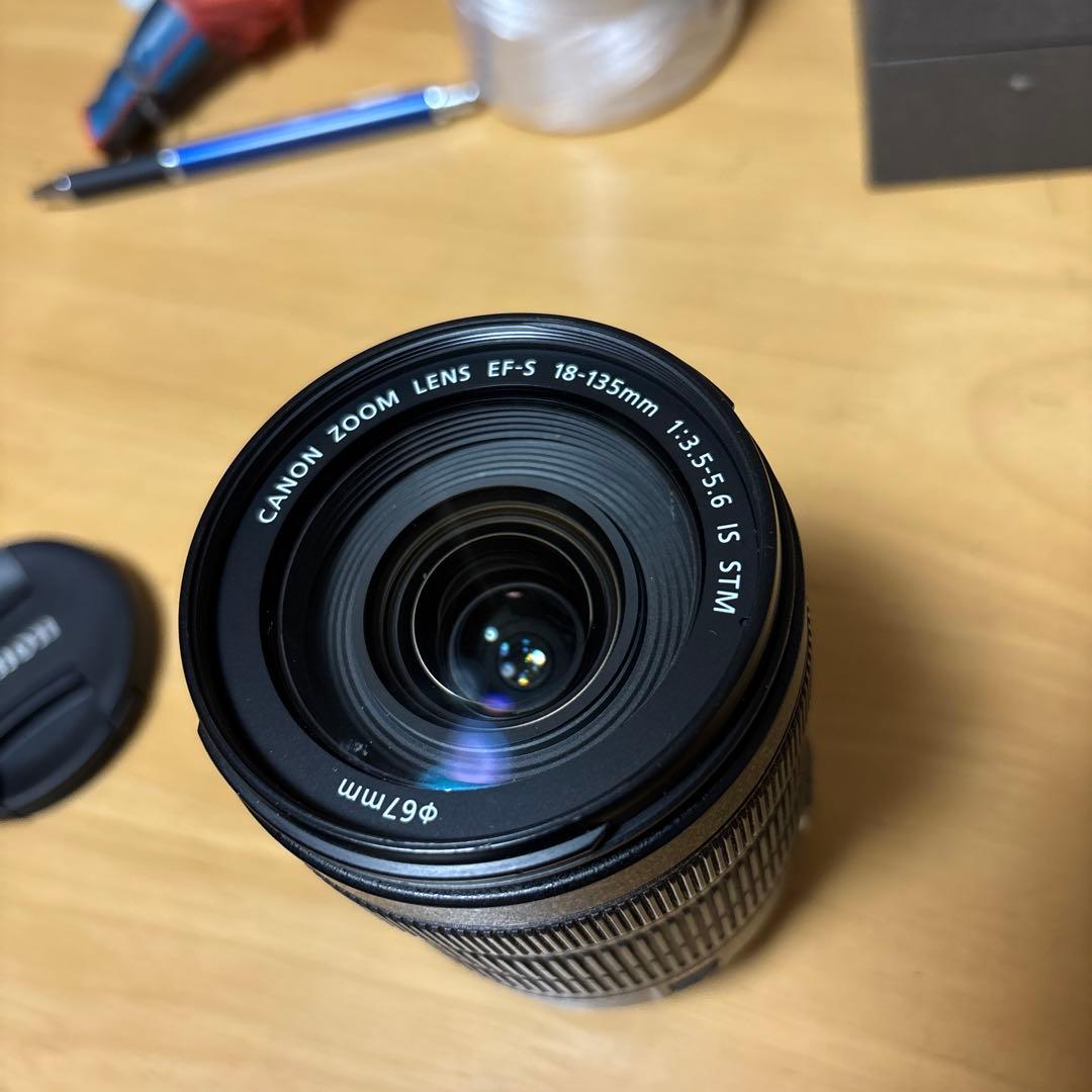 Canon EF-S 18-135mm レンズ