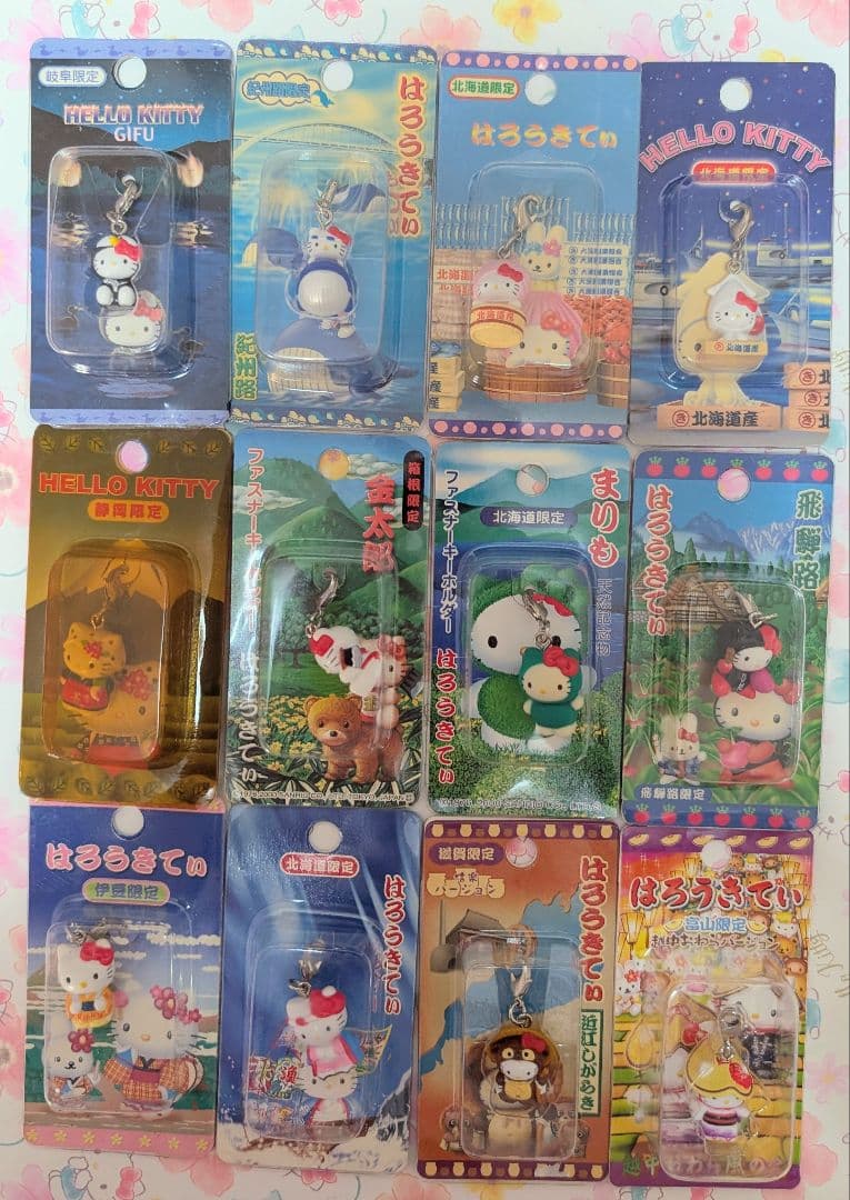 ハローキティ　ご当地キティ　ストラップ　87個おまとめ（原宿ロリータ他）