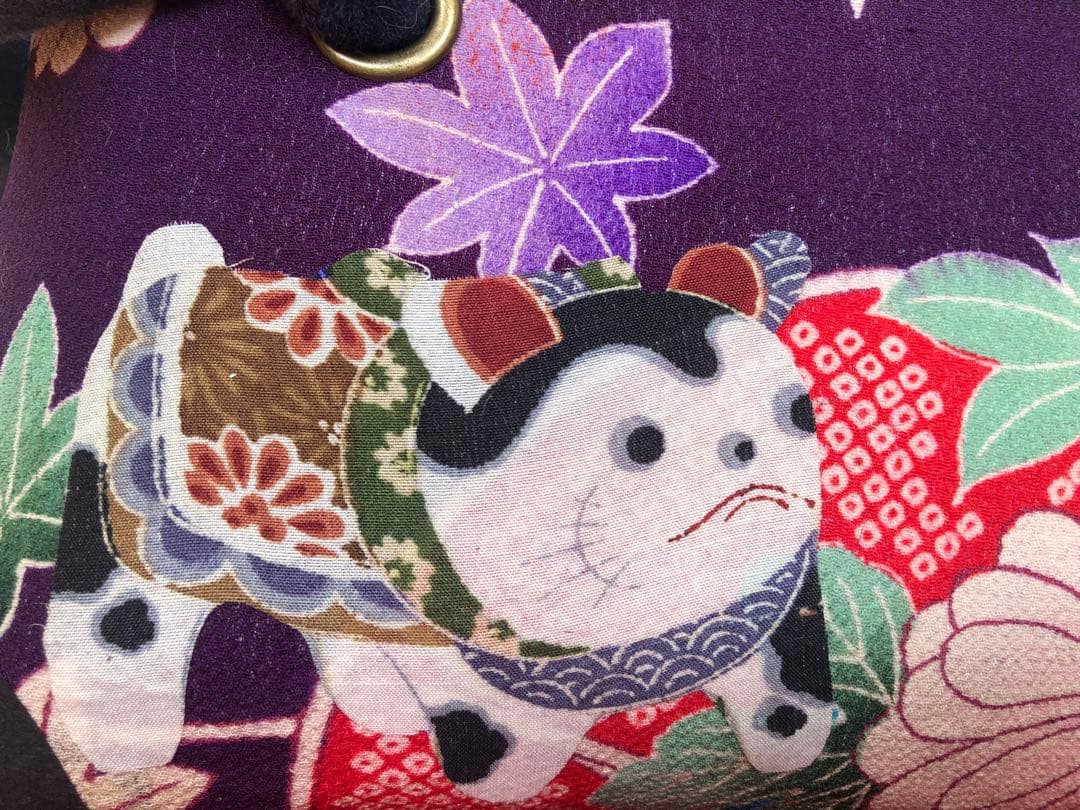 一閑張り　一閑張りバック　大正縮緬　犬張子　狛犬　正絹古布　古布　少し大きめ