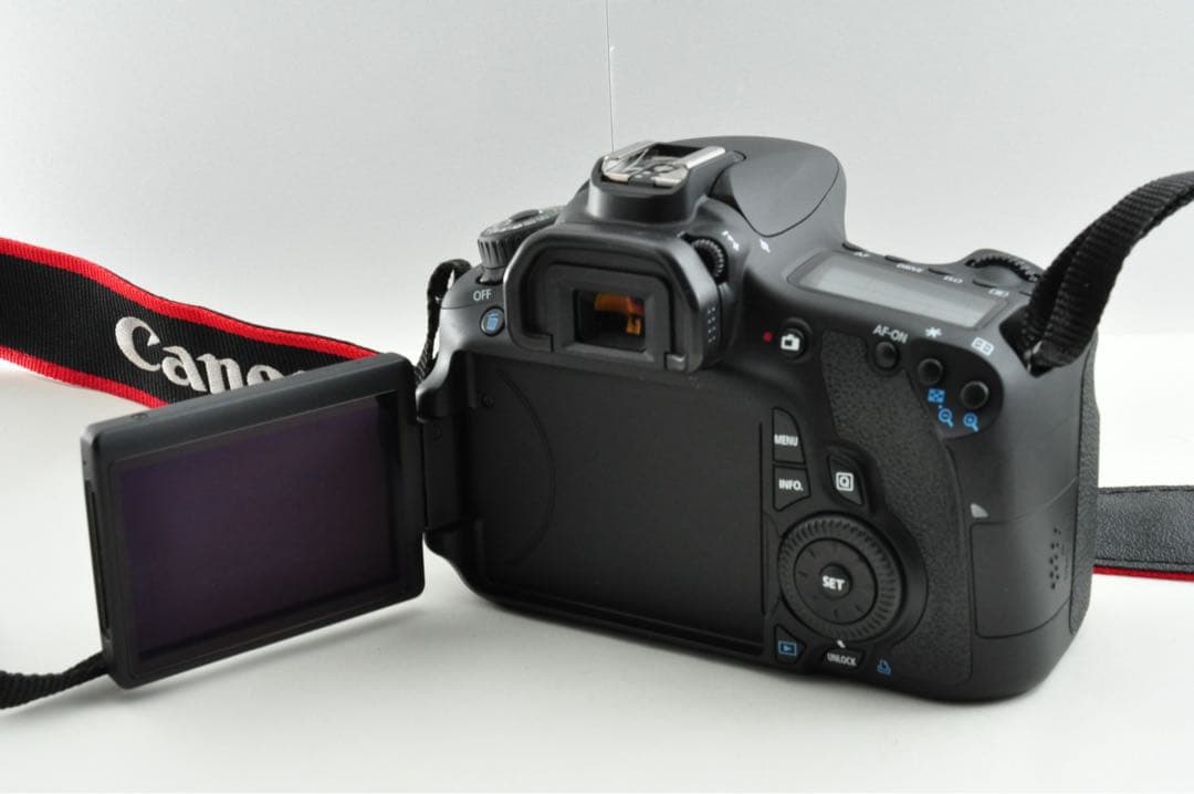 美品　Canon EOS 60D 標準レンズキット　デジタル一眼レフカメラ