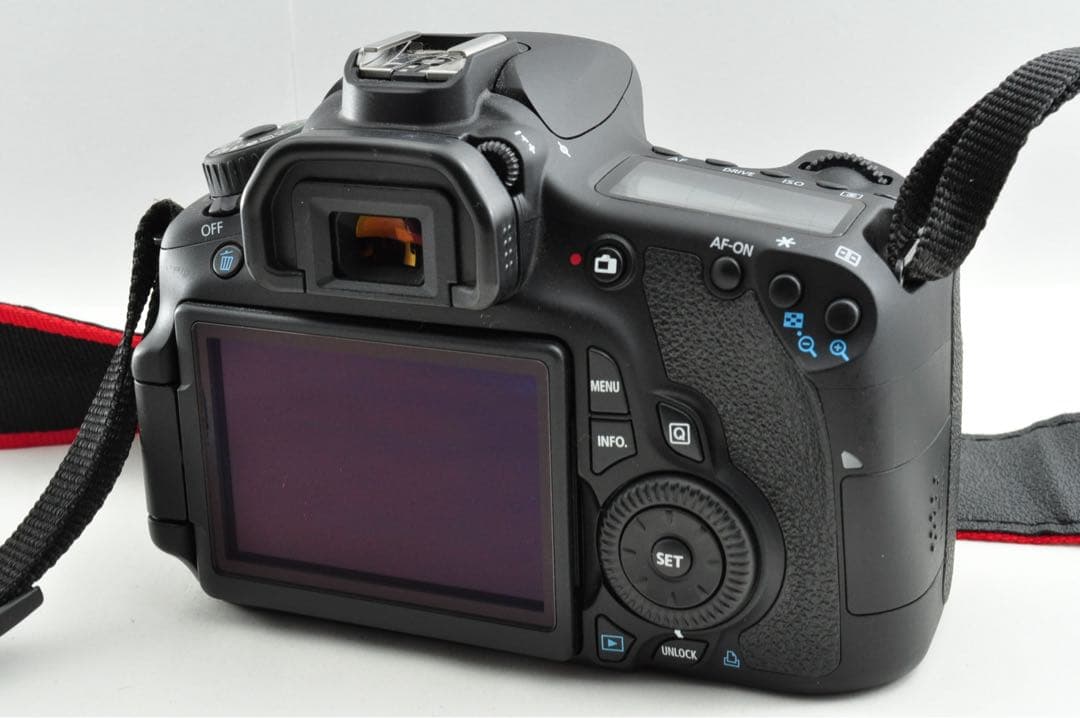美品　Canon EOS 60D 標準レンズキット　デジタル一眼レフカメラ