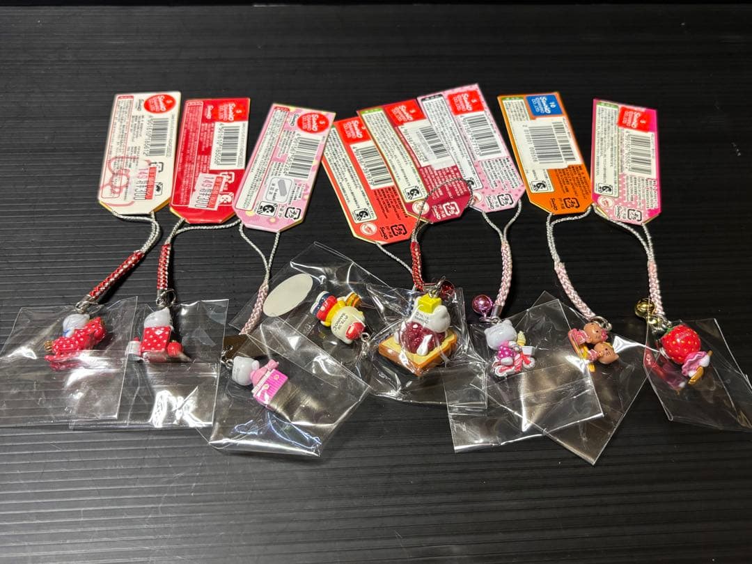 ご当地キティ　根付け　8点セット