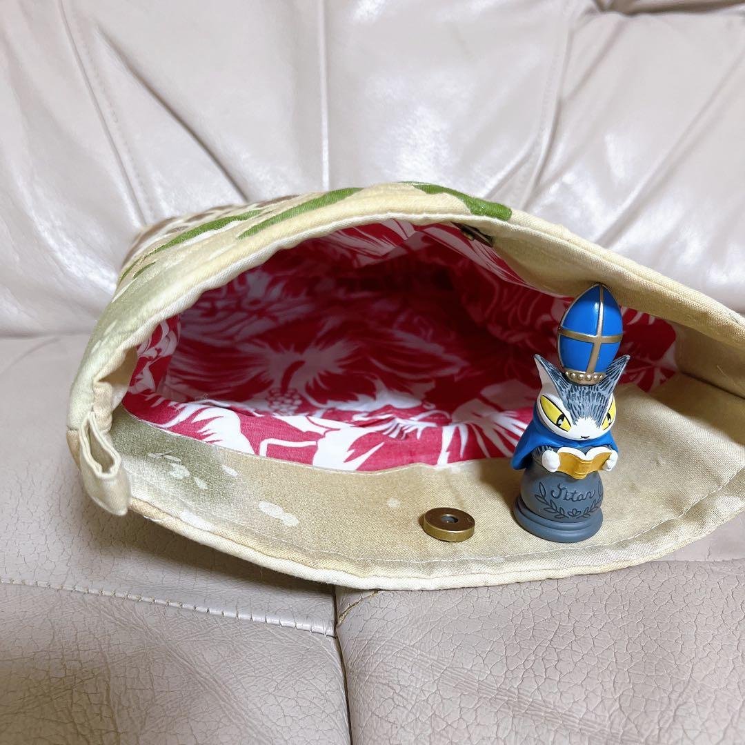 ハワイアンキルトバッグ　パイナップルのサコッシュ(茶色)