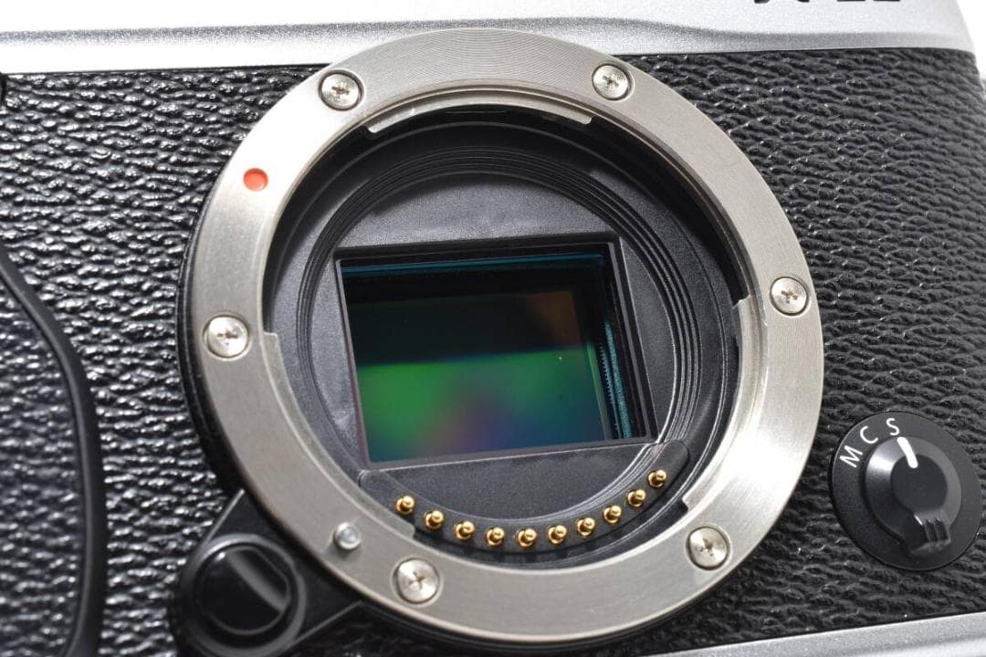 ★極美品★ FUJIFILM フジフイルム X-E2 ボディ #661Q