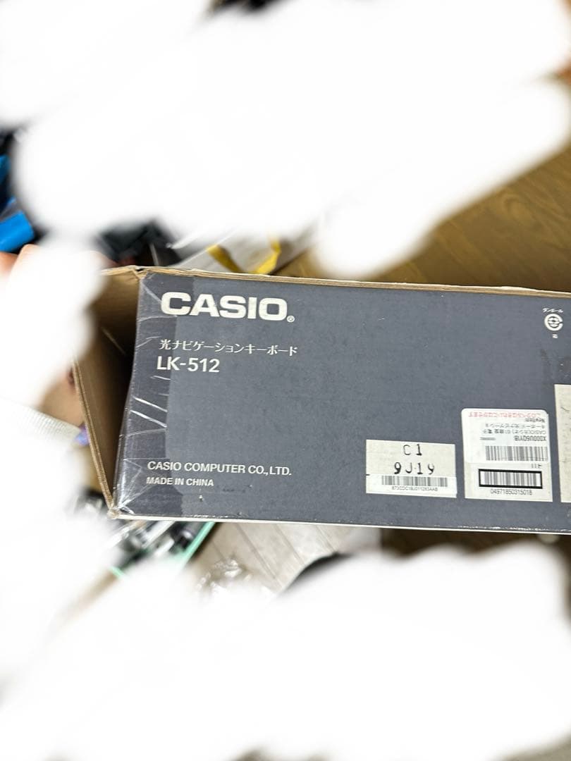 電子ピアノ　CASIO LK-512 脚付き　マイク付き