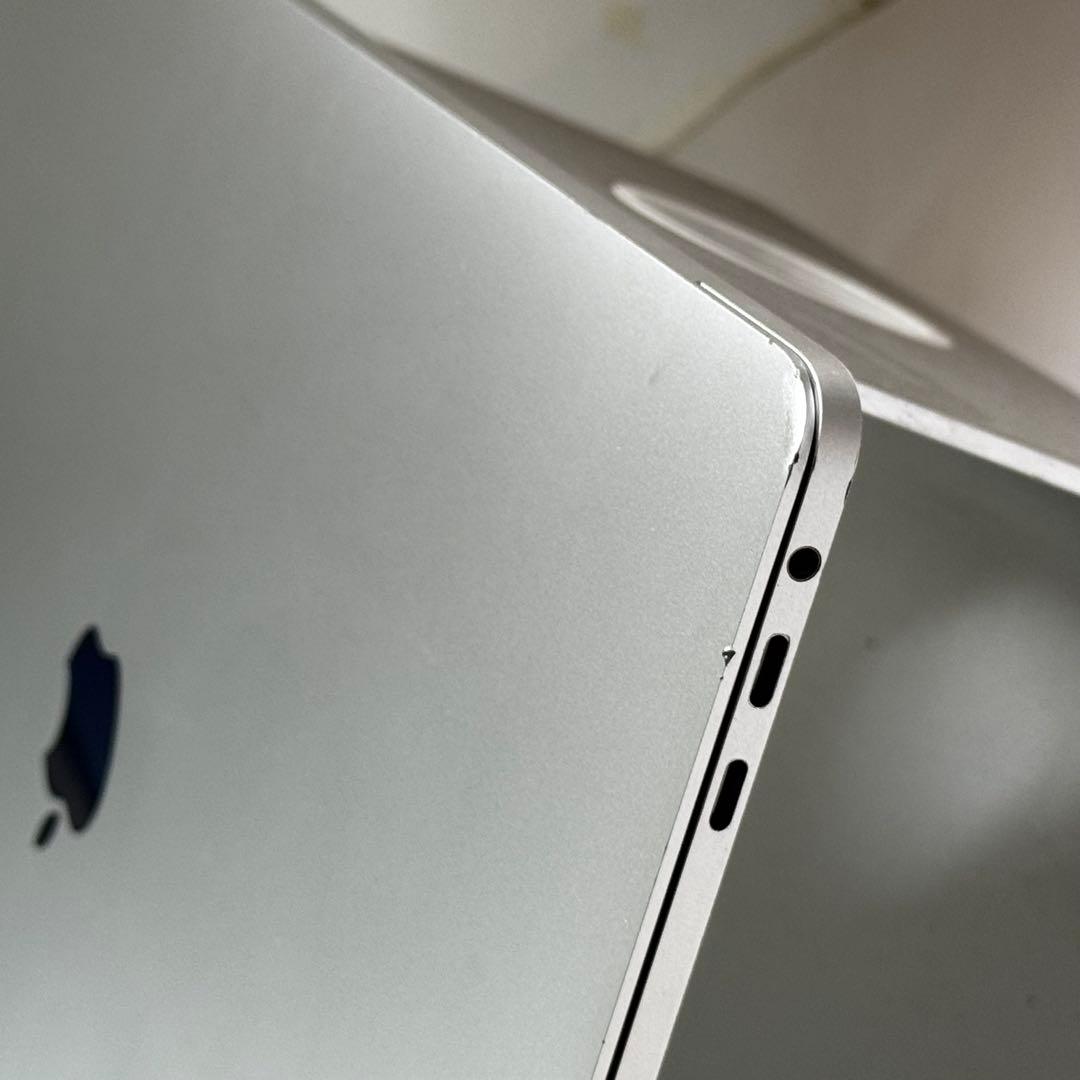 MacBook Pro フルスペック i7/16GB/1TB Radeon搭載