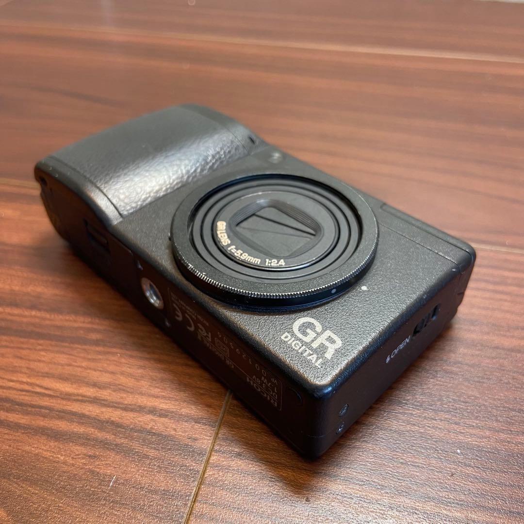 RICOH GR DIGITAL Ⅱ デジカメ ほぼ新品 4273