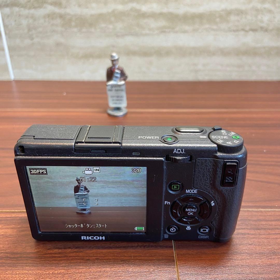 RICOH GR DIGITAL Ⅱ デジカメ ほぼ新品 4273