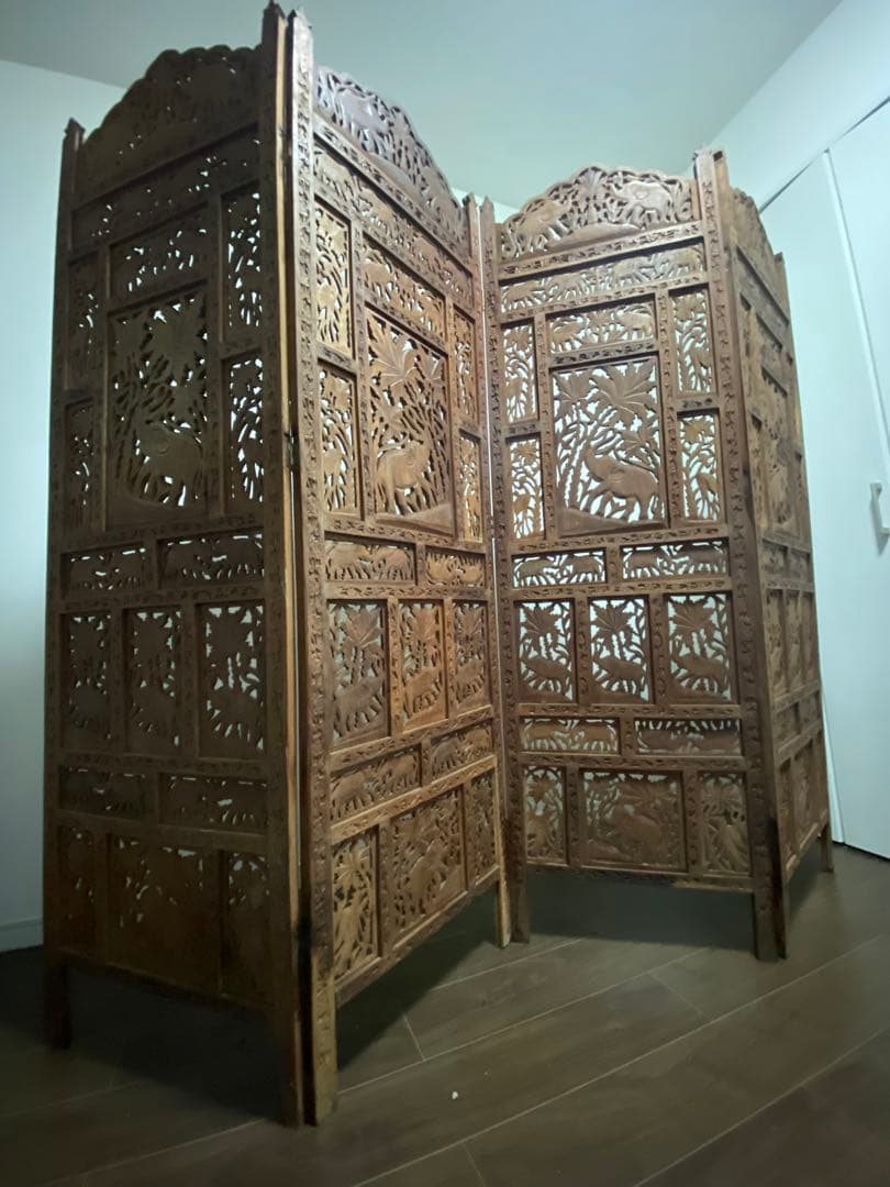 タイ製 木彫り衝立 4連／透かし彫り／高さ約170cm