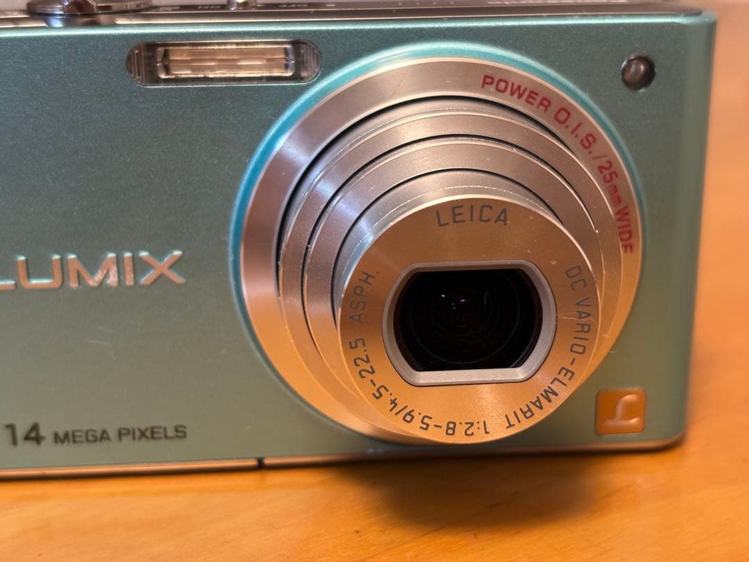 Panasonic Lumix DMC-FX66 デジタルカメラ