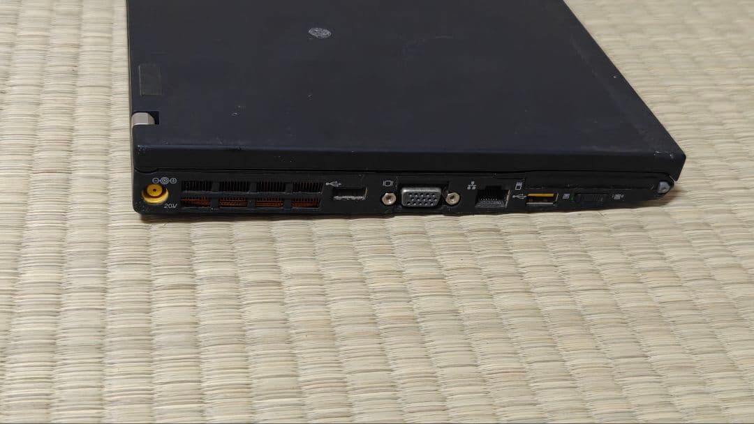 Lenovo ThinkPad X201ノートパソコン