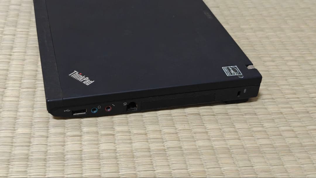Lenovo ThinkPad X201ノートパソコン