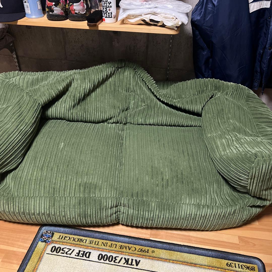 Lounge Pug オリーブグリーン コーデュロイ ソファ 2人がけ
