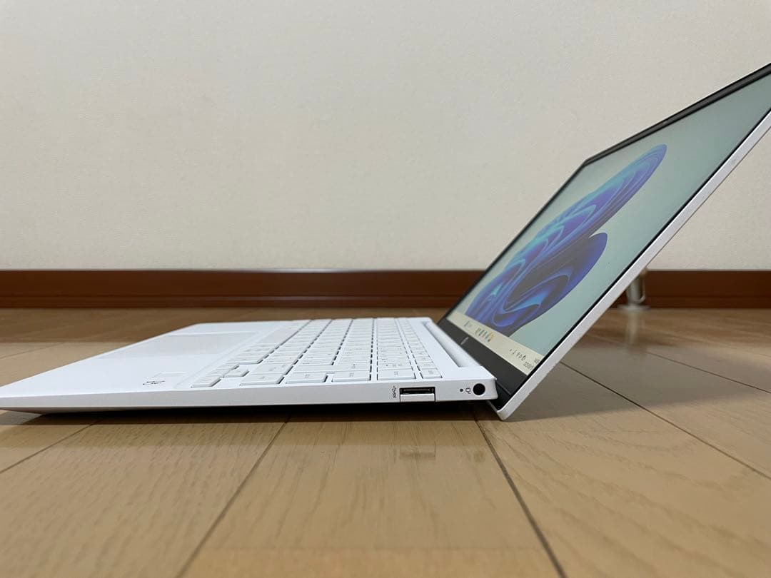 Windowsノート本体 HP Pavilion Aero 13-be Ryzen7 16G 512G