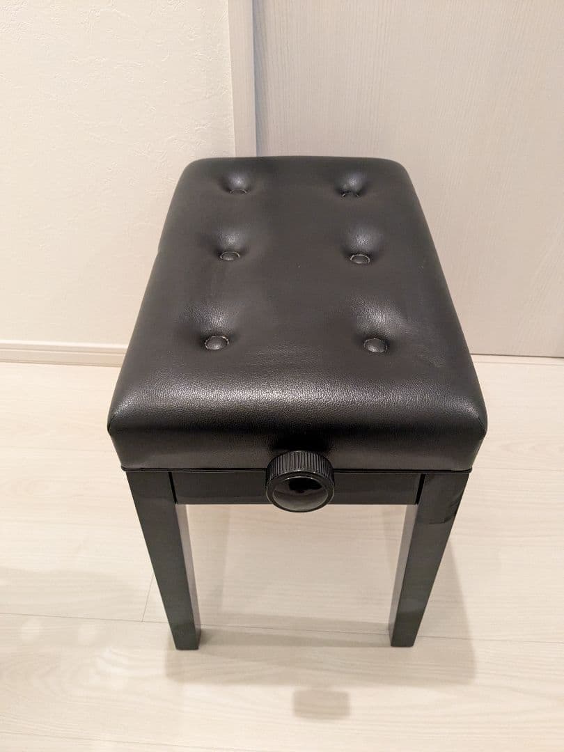 ピアノ椅子　黒　河合楽器製作所　高さ調整機能付　ピアノイス