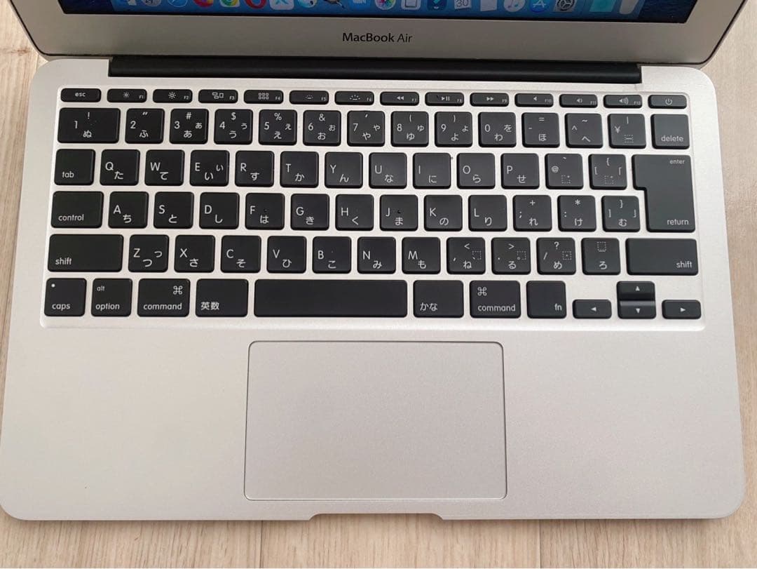 【バッテリー良好】MacBook Air 11インチ