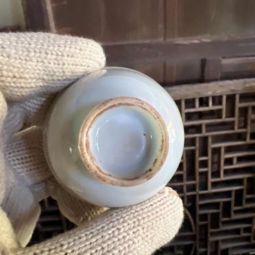 実家整理　古い白磁の煎茶碗　五客 b