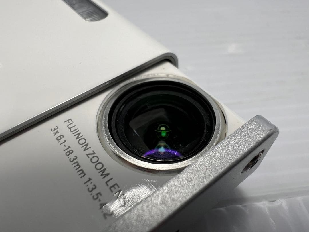 FUJIFILM フジフィルム FinePix Z2 デジタルカメラ