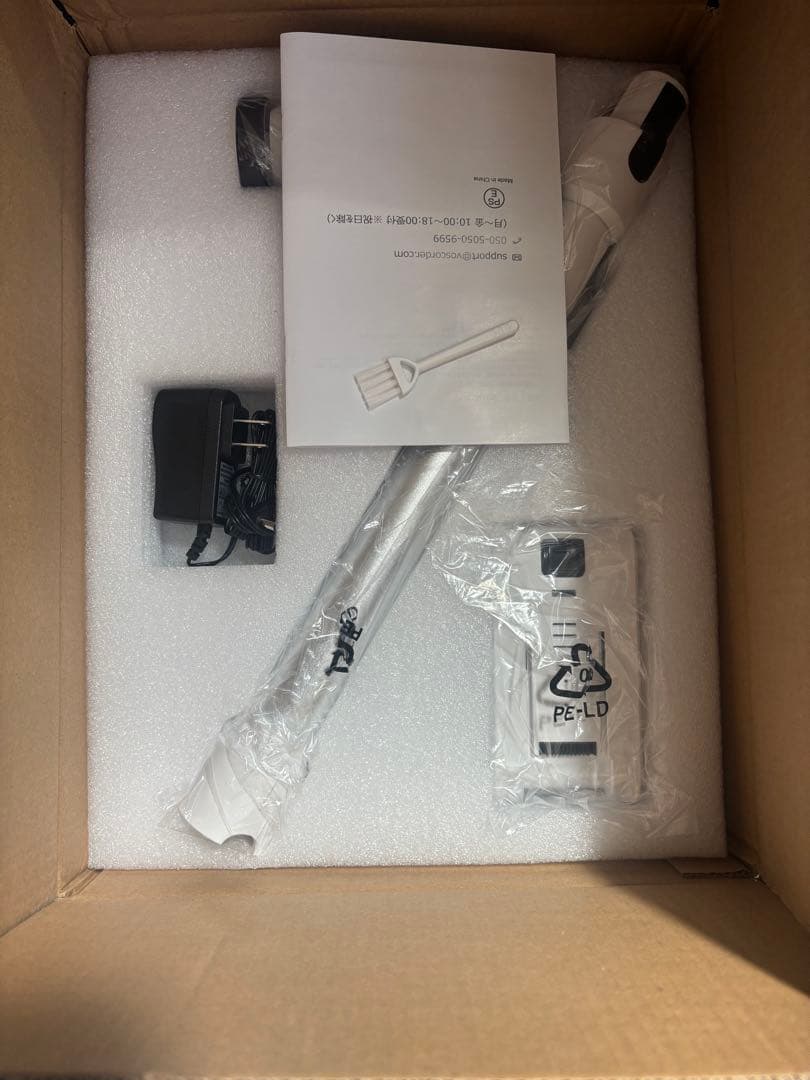 65000Pa コードレス掃除機 LEDライト付き