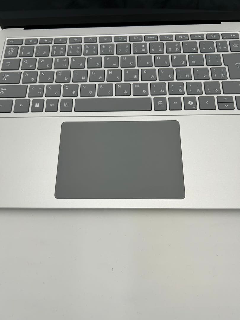 【展示品】Surface Laptop (第7世代) プラチナZGJ-00020