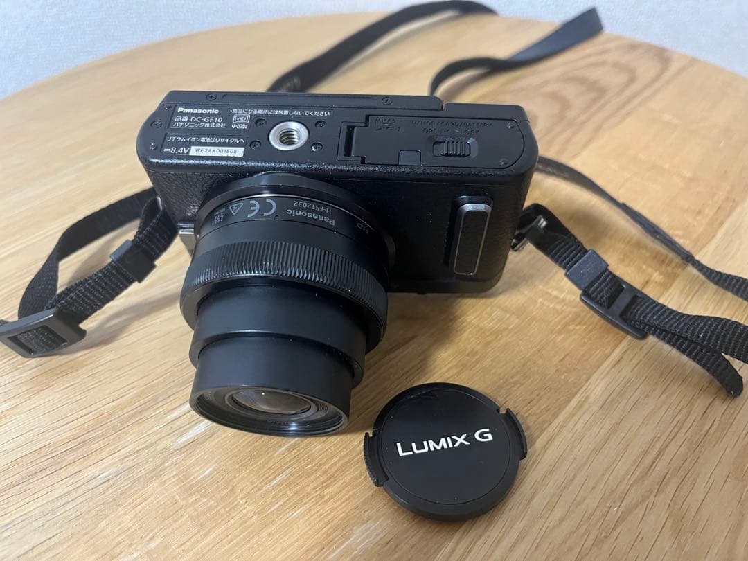 Panasonic LUMIX デジタル一眼カメラ DC-GF10W