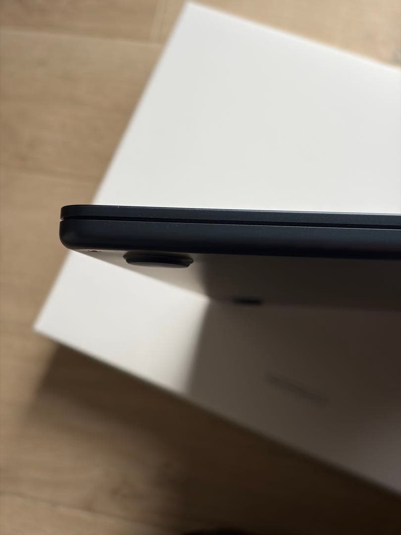 MacBook Air M3 13インチ ミッドナイト　512GBメモリ16GB