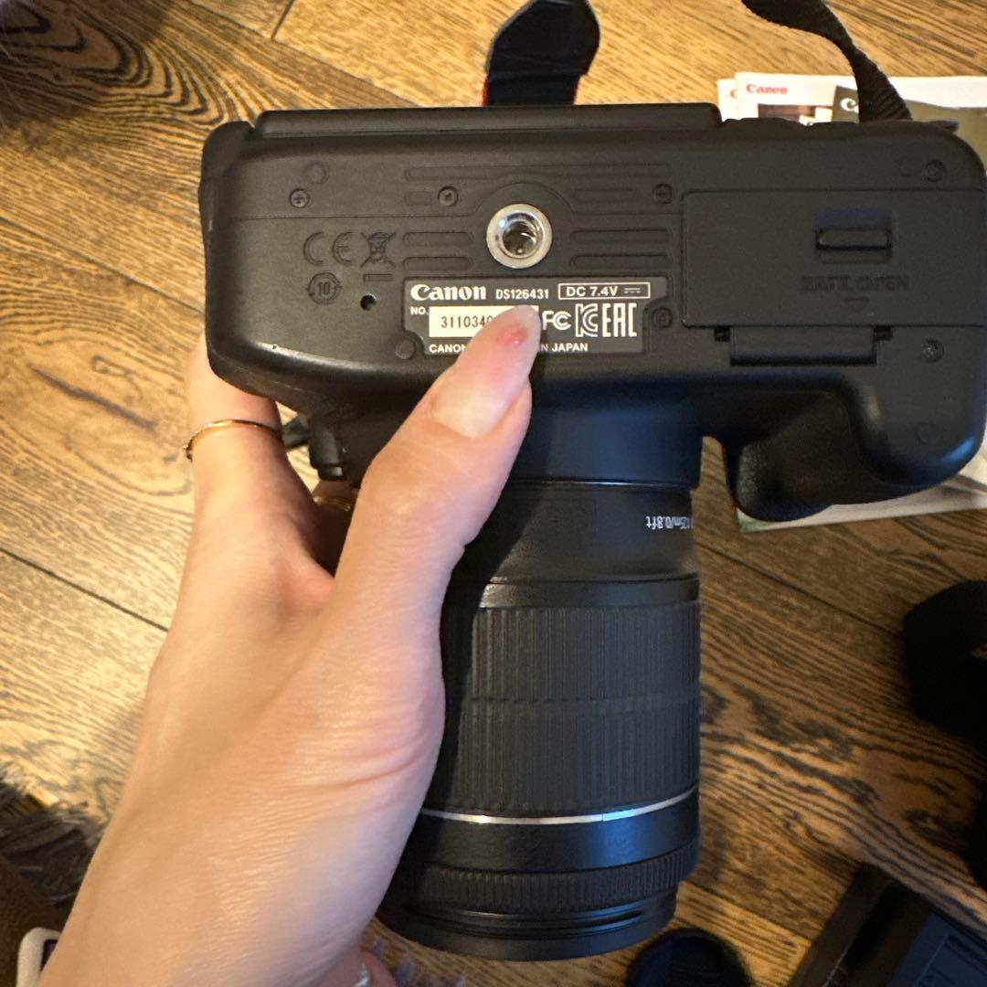 Canon EOS Kiss X7i　カメラ　レンズ　バッグ付き 　キャノン