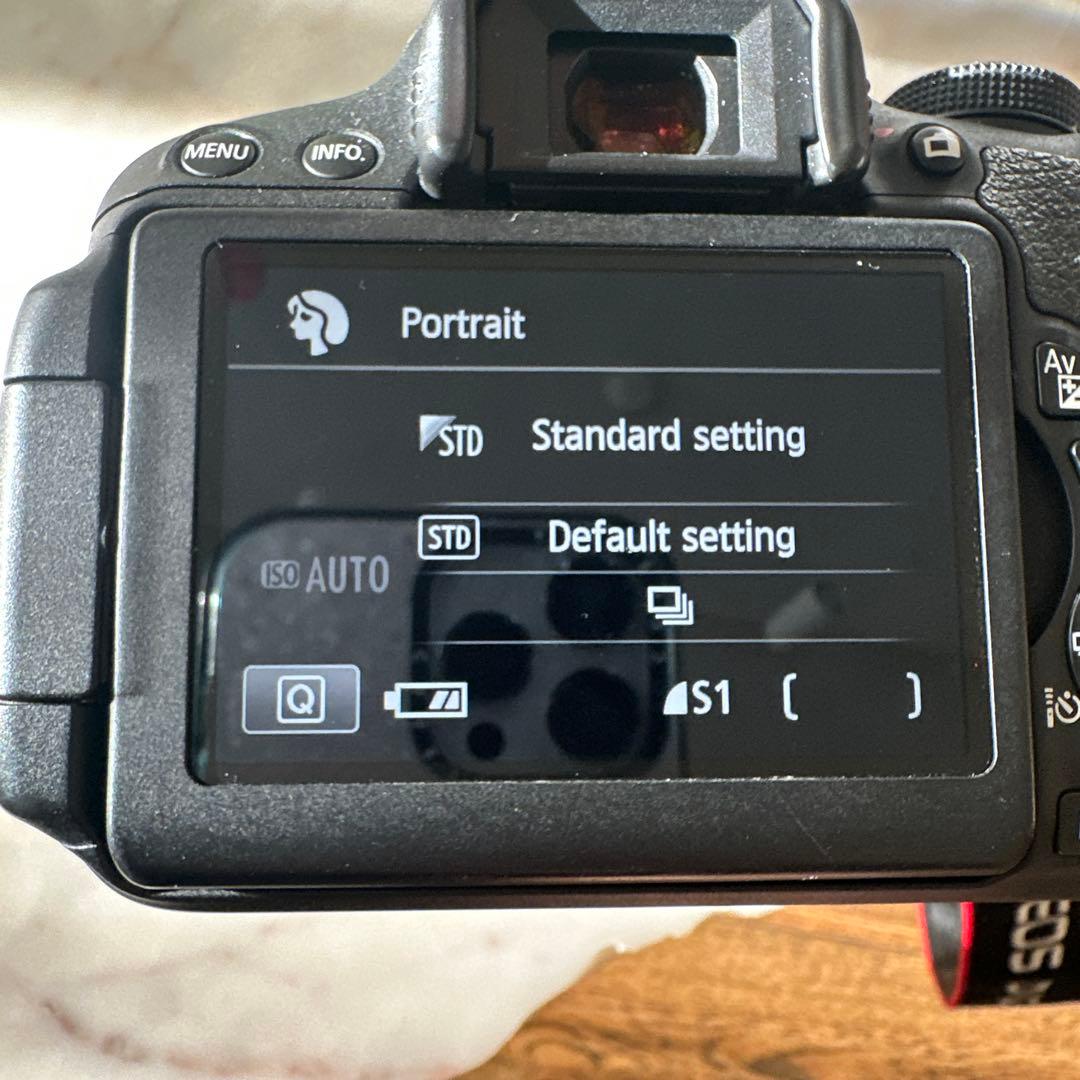Canon EOS Kiss X7i　カメラ　レンズ　バッグ付き 　キャノン