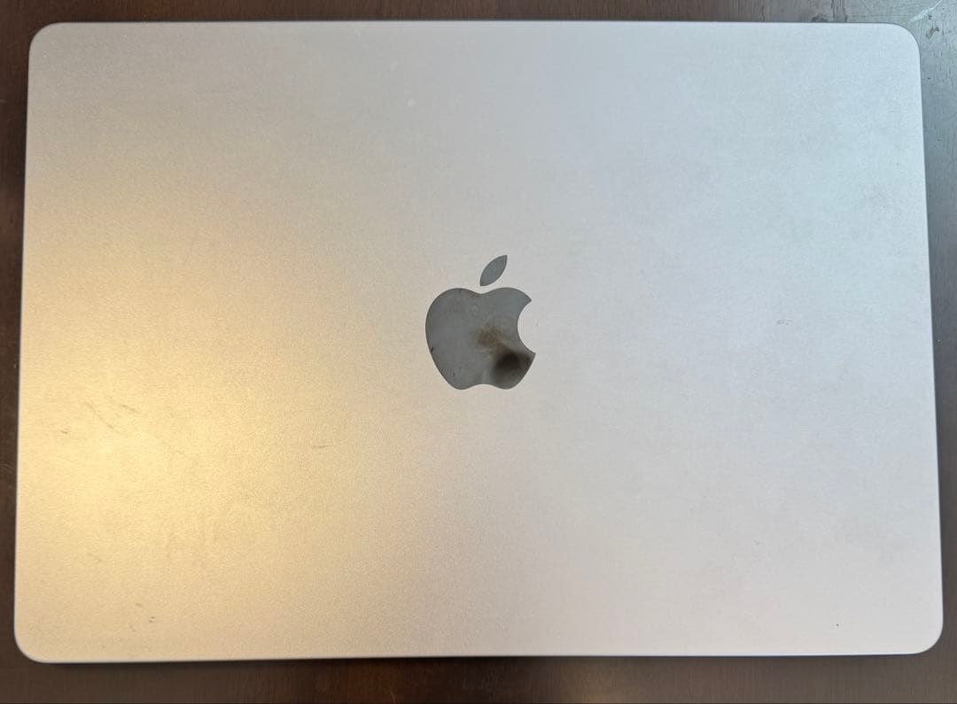 【24年6月購入】M2 MacBook Air 8GB MOFTスタンド装着