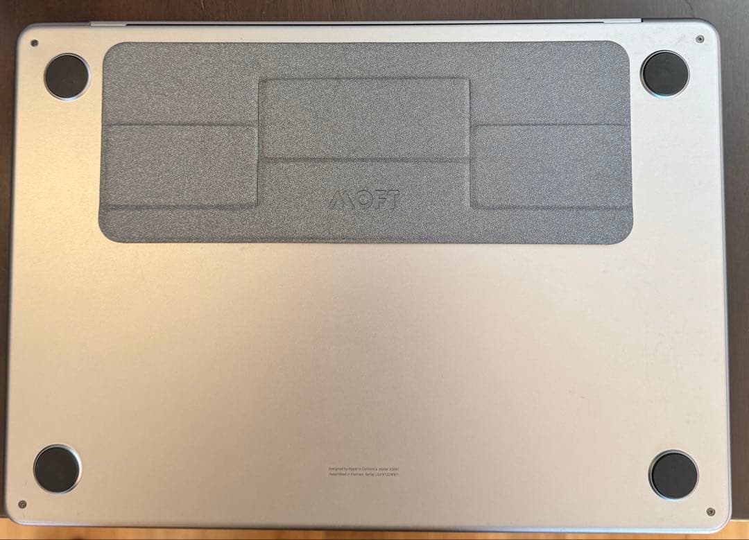 【24年6月購入】M2 MacBook Air 8GB MOFTスタンド装着