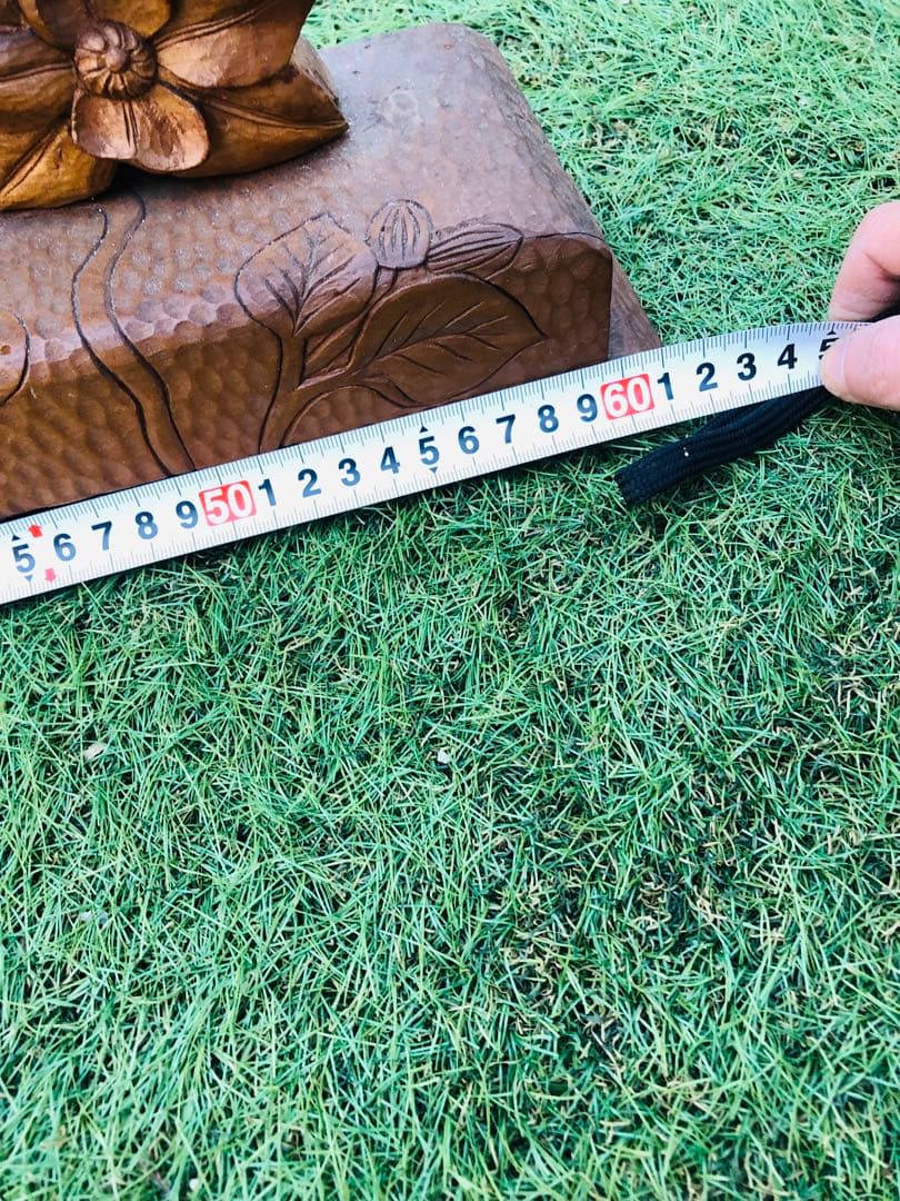 木製の時計スタンド