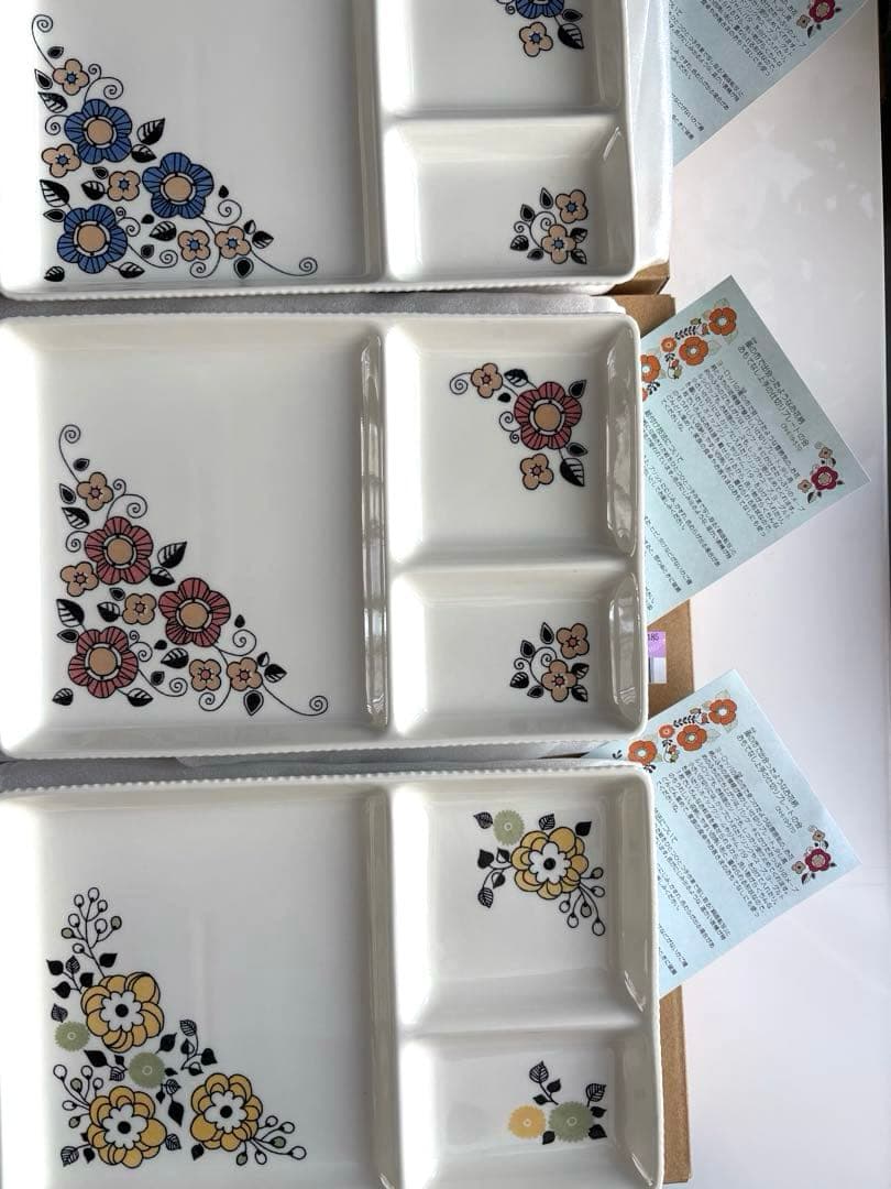 新品未使用品　ランチ・仕切りプレート　お花柄　皿　６枚　フェリシモ