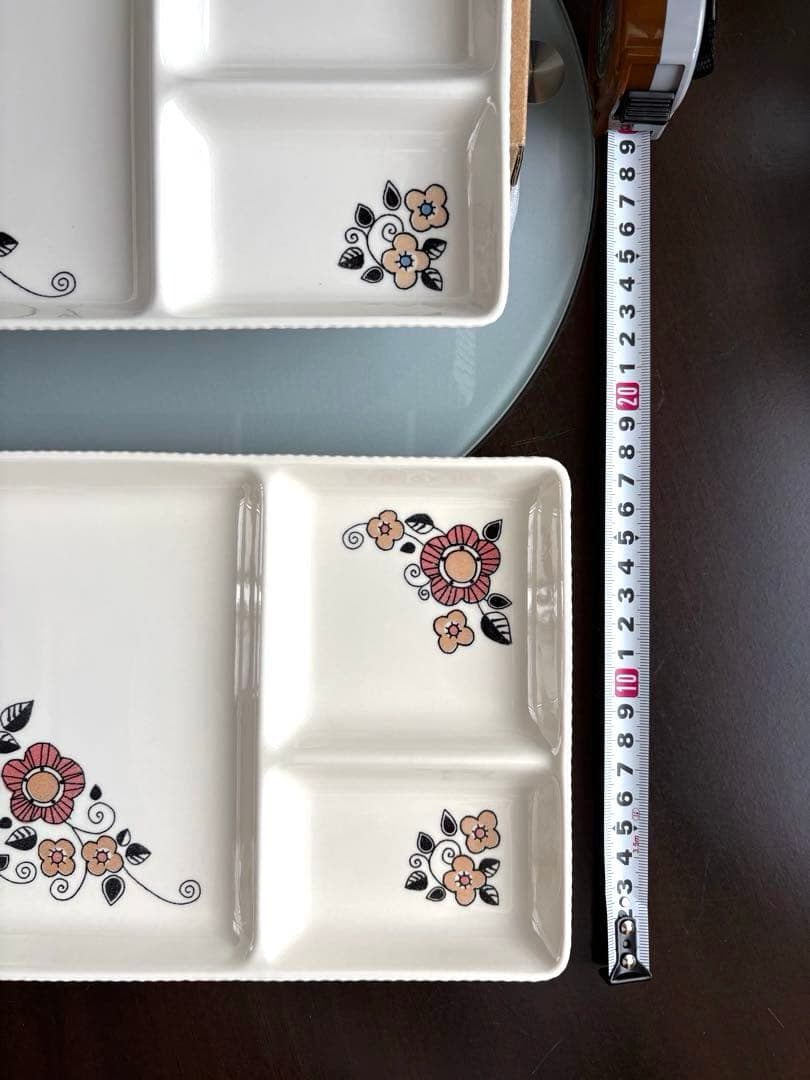 新品未使用品　ランチ・仕切りプレート　お花柄　皿　６枚　フェリシモ