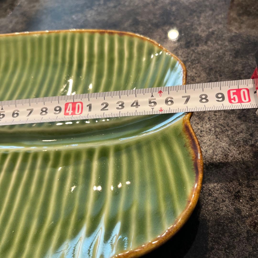 ジェンガラ 特大 リーフ 大皿 葉っぱ型 陶器皿 緑色 47㌢ 未使用