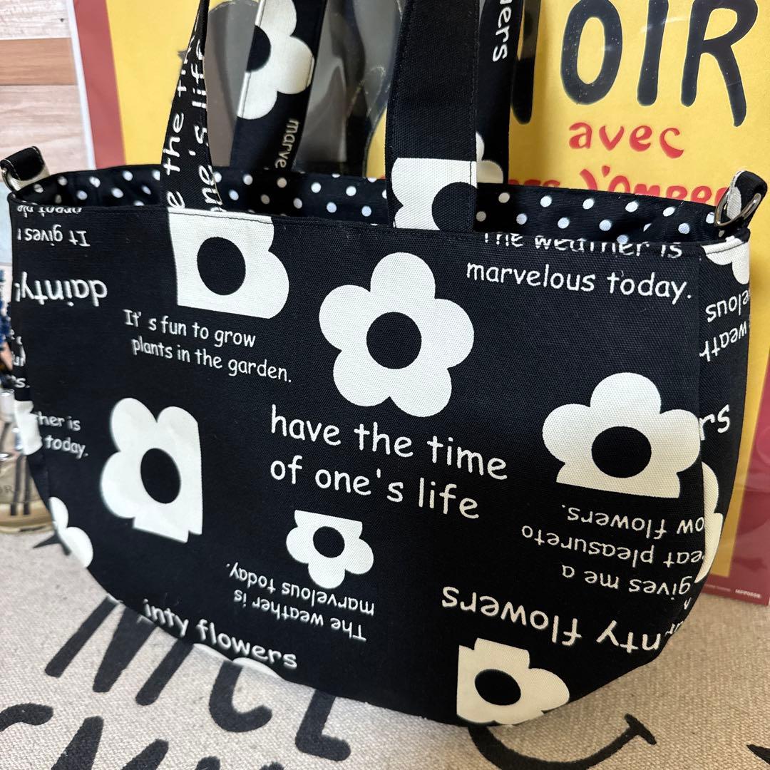 ♡さとぴー♡ハンドメイド*バッグ＆お揃いポーチ♡