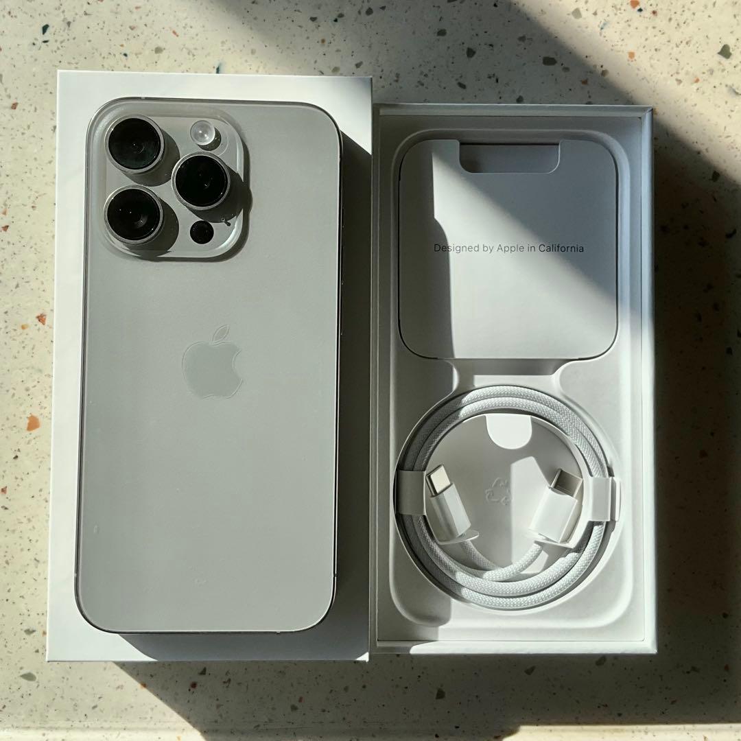 iPhone 15 Pro 1TB ナチュラルチタニウム
