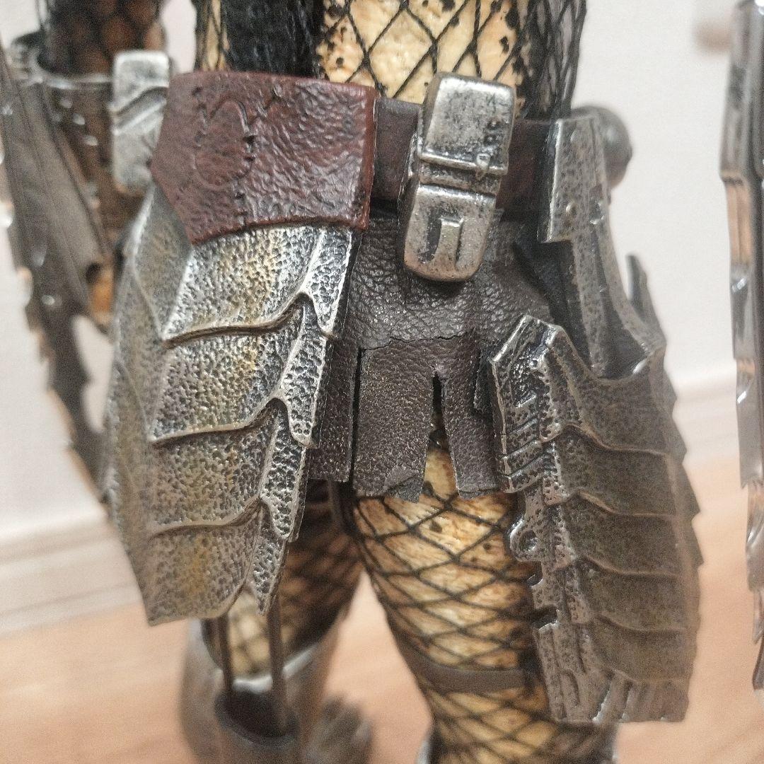 【送料無料】ホットトイズ HOT TOYS 古代プレデター 2.0 AVP