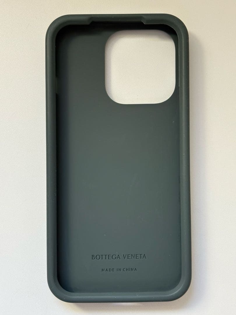 【美品】BOTTEGA VENETA iPhone14 Pro ケース　包装付