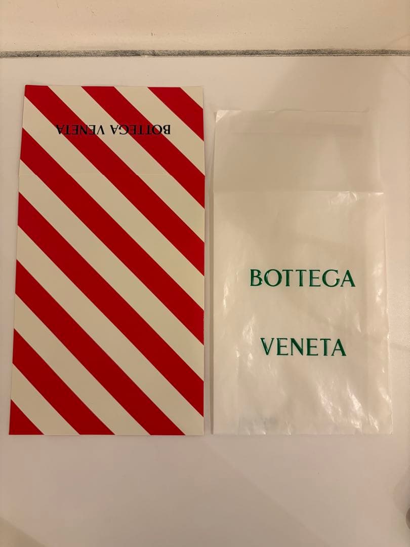 【美品】BOTTEGA VENETA iPhone14 Pro ケース　包装付